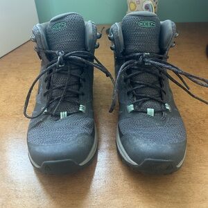 Keen Gray Hiking Boots